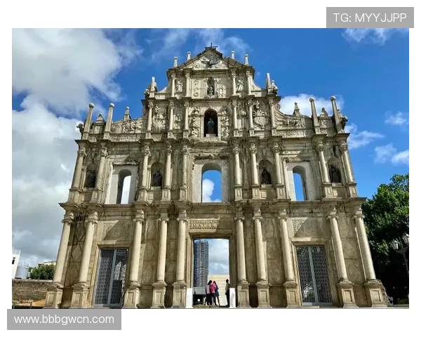大三巴网:汇集澳门大三巴的摄影作品与文化介绍,展现这座古迹的独特魅力 大三巴网:汇集澳门大三巴的摄影作品与文化介绍,展现这座古迹的独特魅力